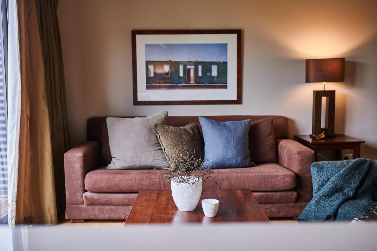Parehua Resort Мартинборо Экстерьер фото A living room